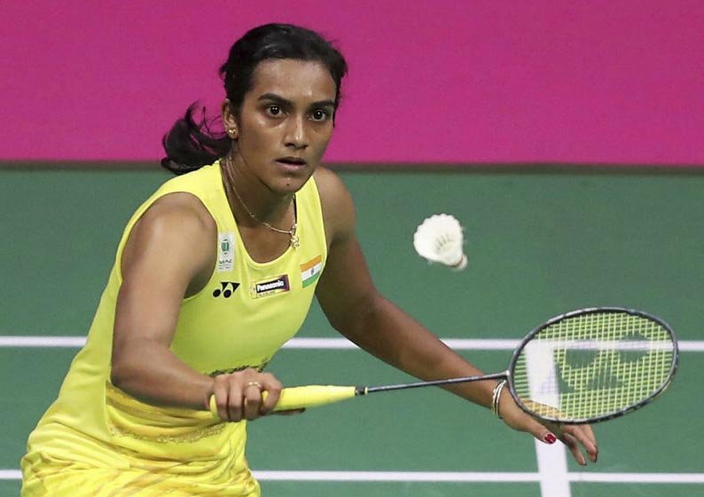 போர் பதட்டம்: துபாயில் சிக்கி தவித்த  பி.வி.சிந்து தாயகம் திரும்பினார்